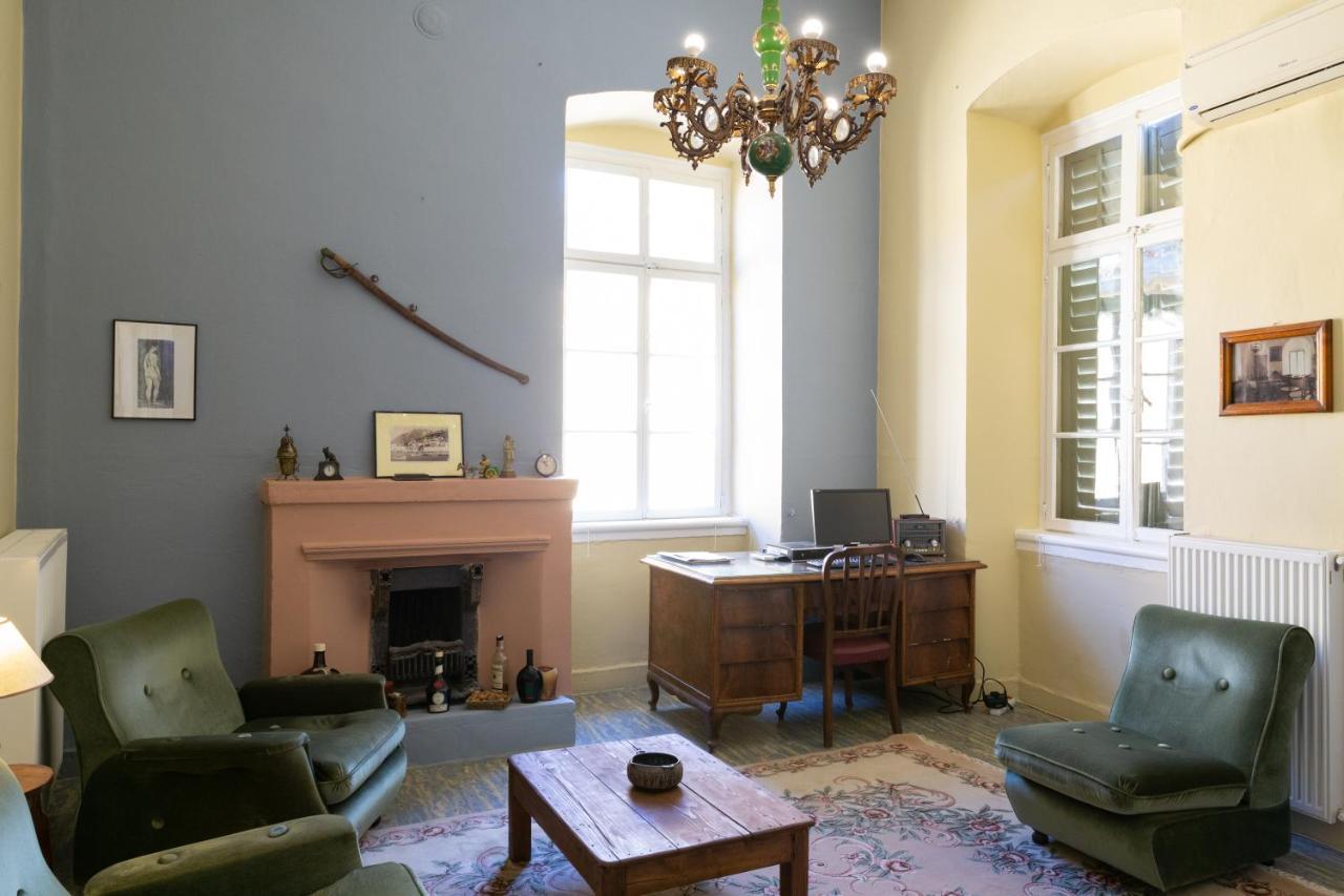 Villa Mora Valisi à Nauplie Extérieur photo